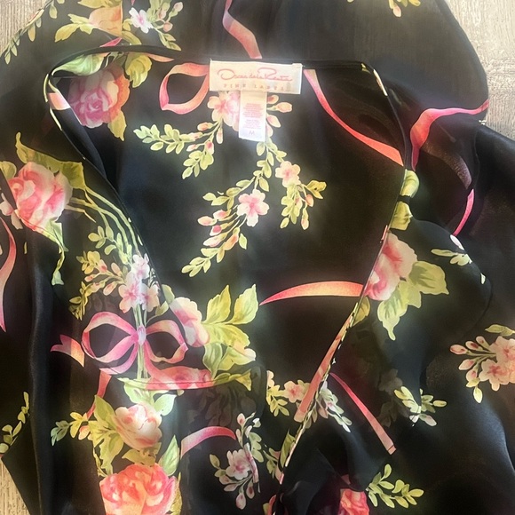 BEAUTIFUL Oscar De La Renta Pink Label
size Medium dressing robe - Picture 2 of 3